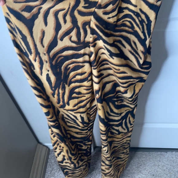 Wild Animal Print Jumpsuit - Picture 4 of 5